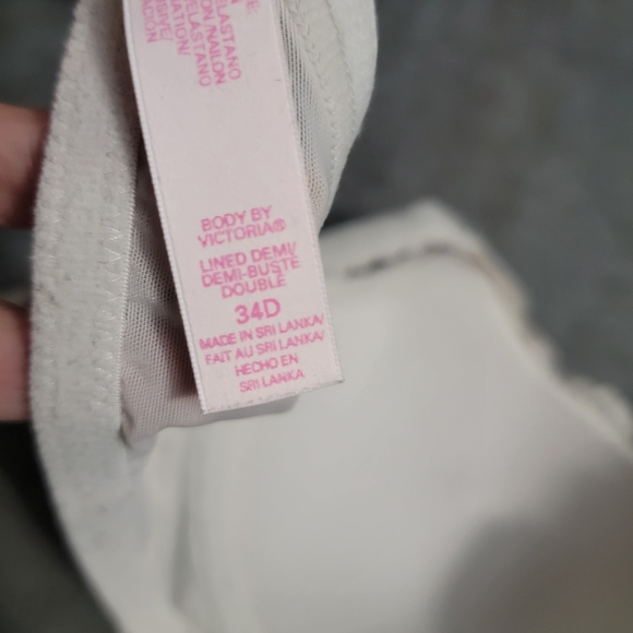 Victoria's Secret Pack of 5 Bras Women's Size 34D - Picture 14 of 15
